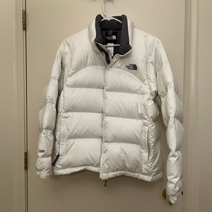 White North Face XL nuptse puffer 700 jacket